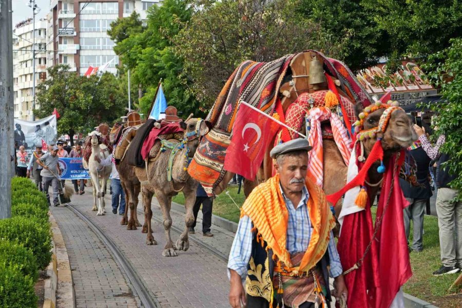 Antalya’da 2. Uluslararası Yörük Türkmen Festivali ‘yörük Göçü’ İle Başladı