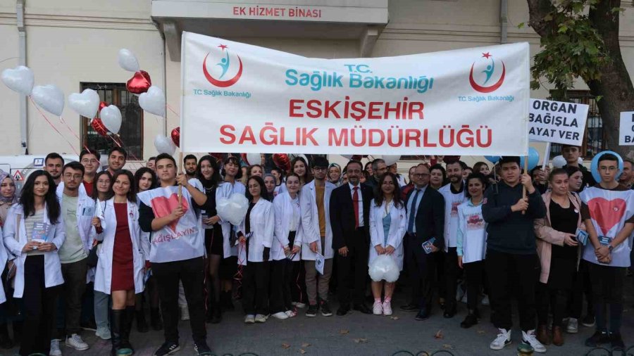 Sağlık Çalışanları Ve Vatandaş ‘organ Bağışı Haftası’ Yürüyüşünü Gerçekleştirdi