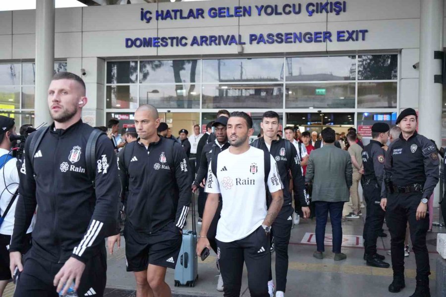 Beşiktaş, Antalya’ya Geldi