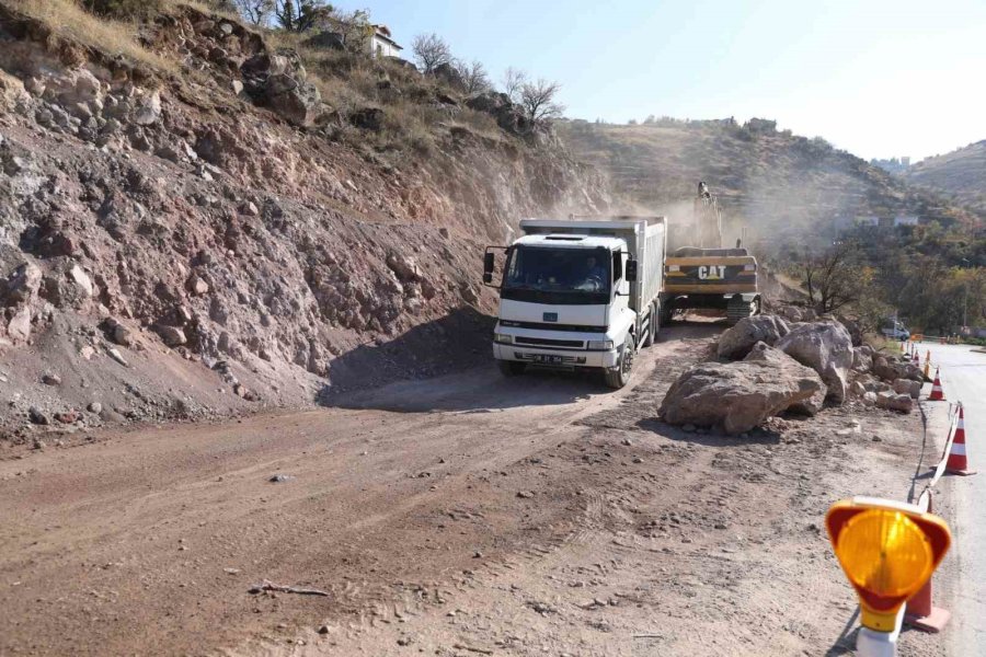 Melikgazi’de Yeni Yollar İle Trafik Yoğunluğu Azalıyor