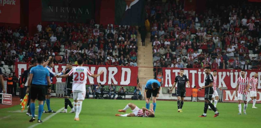 Trendyol Süper Lig: Antalyaspor: 0 - Beşiktaş: 0 (maç Devam Ediyor)