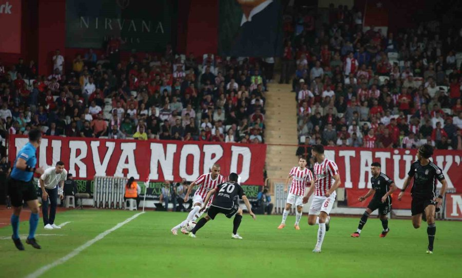 Trendyol Süper Lig: Antalyaspor: 0 - Beşiktaş: 0 (maç Devam Ediyor)