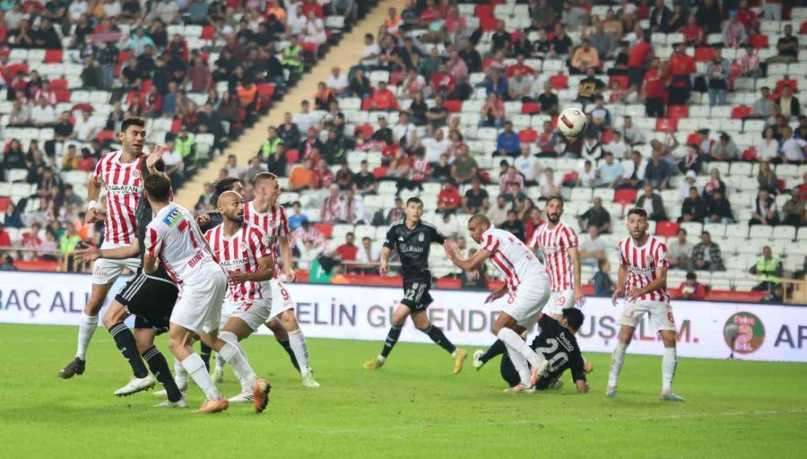 Trendyol Süper Lig: Antalyaspor: 3 - Beşiktaş: 2 (maç Sonucu)