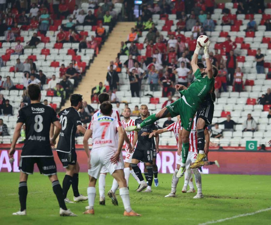 Trendyol Süper Lig: Antalyaspor: 3 - Beşiktaş: 2 (maç Sonucu)