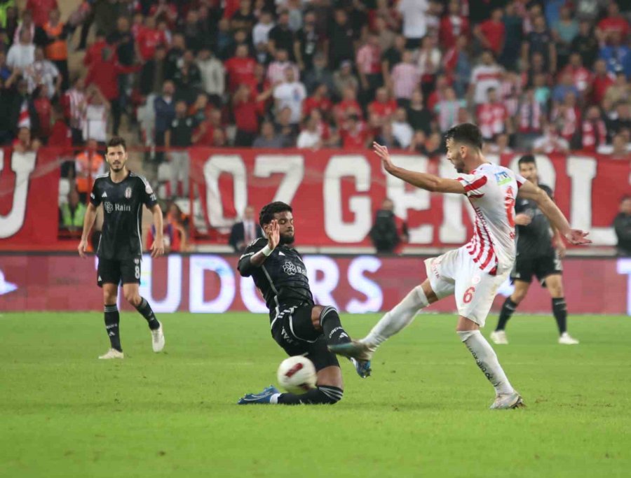 Trendyol Süper Lig: Antalyaspor: 3 - Beşiktaş: 2 (maç Sonucu)