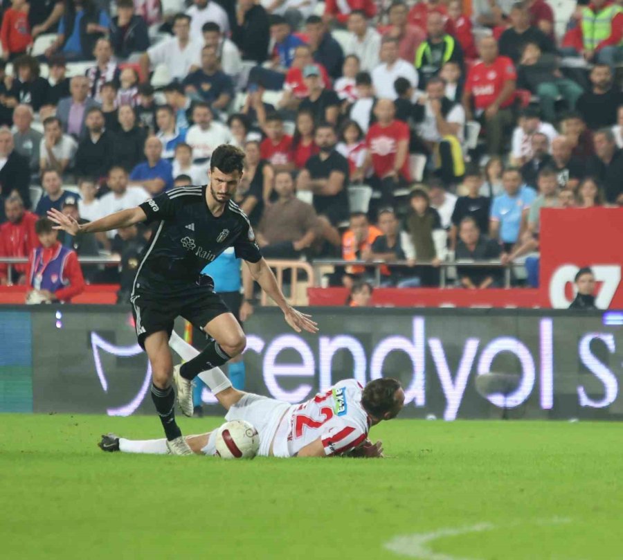 Trendyol Süper Lig: Antalyaspor: 3 - Beşiktaş: 2 (maç Sonucu)