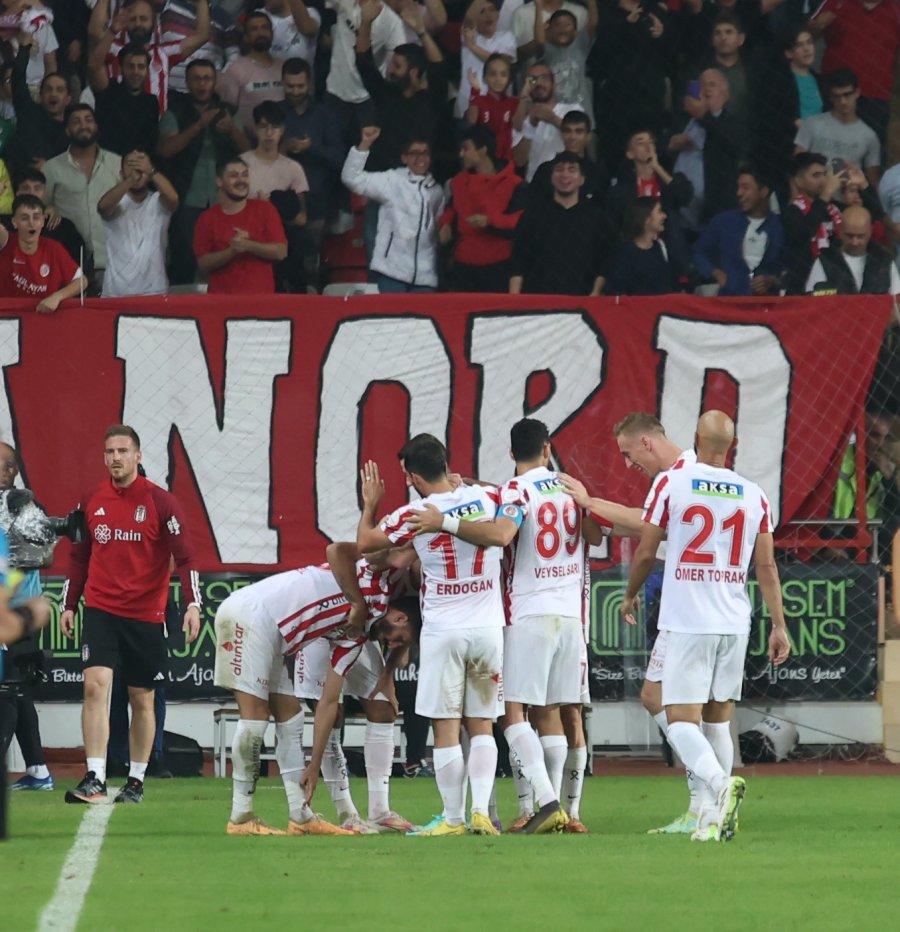 Trendyol Süper Lig: Antalyaspor: 3 - Beşiktaş: 2 (maç Sonucu)