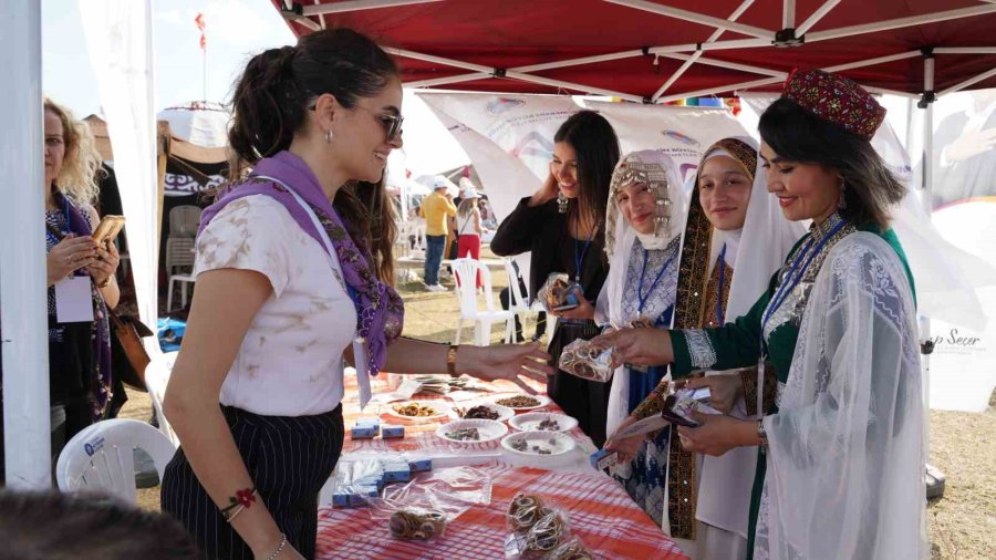 Mersin Büyükşehir Belediyesi ’yörük Türkmen Festivali’nde Yerini Aldı