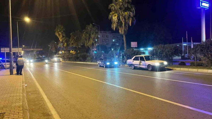 Antalya’da Trafik Kazası: 2 Yaralı