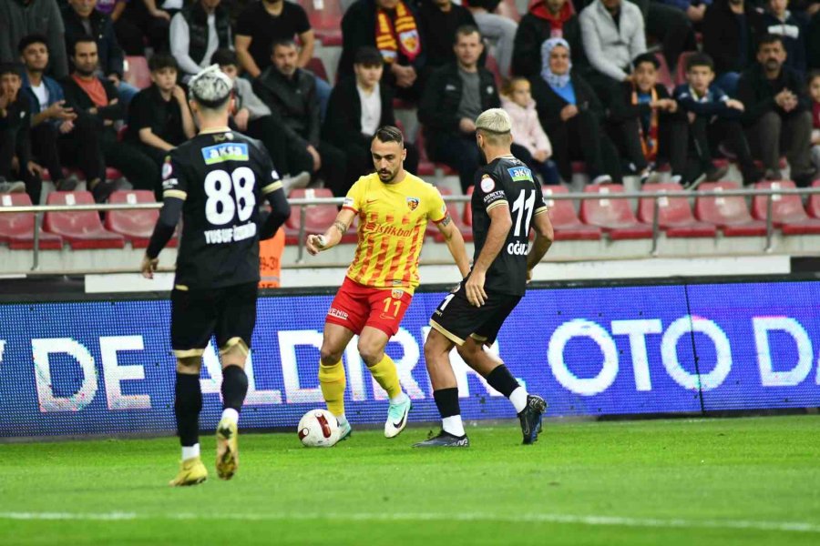 Trendyol Süper Lig: Kayserispor: 0 - Corendon Alanyaspor: 0 (ilk Yarı)