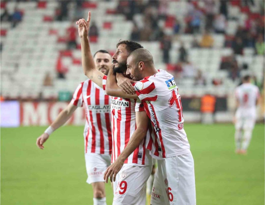 Antalyaspor’da Jehezkel 4 Attı, 6 Kazandırdı