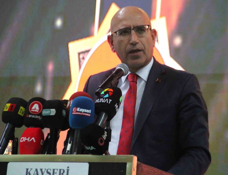 Vali Çiçek: "kuran’ı Hakkıyla Okuyacağız, Hakkıyla Öğreneceğiz Ve Hakkıyla Öğreteceğiz"