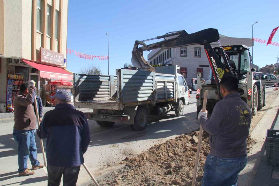 Bünyan’da Alt Yapı Nedeniyle Bozulan Yollar Yenileniyor