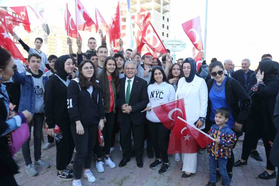 Büyükşehir’den Altınoluk’a Muhteşem Sosyal Yaşam Merkezi