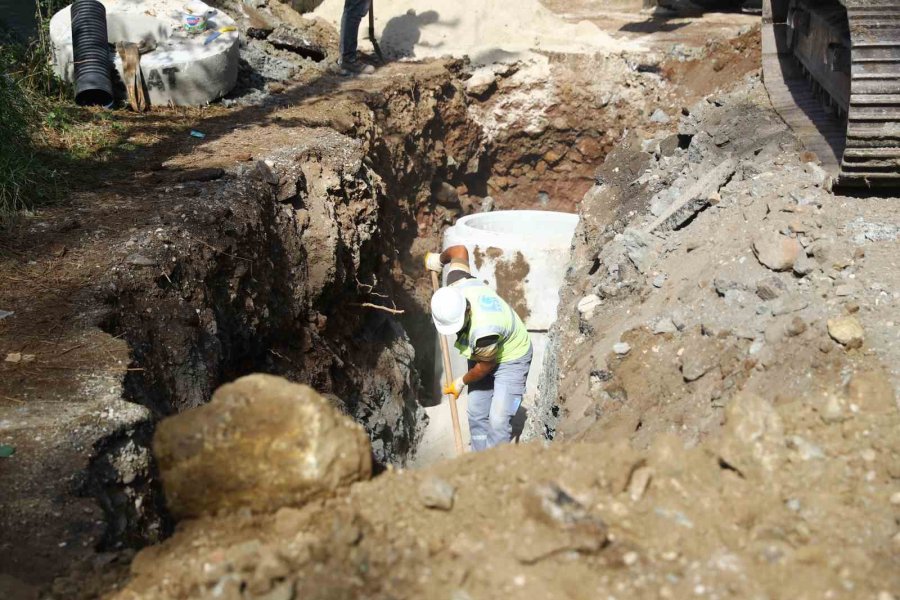 Asat, Arslanbucak Mahallesi’nin 25 Yıllık Kanalizasyon Sorunu İçin Kolları Sıvadı