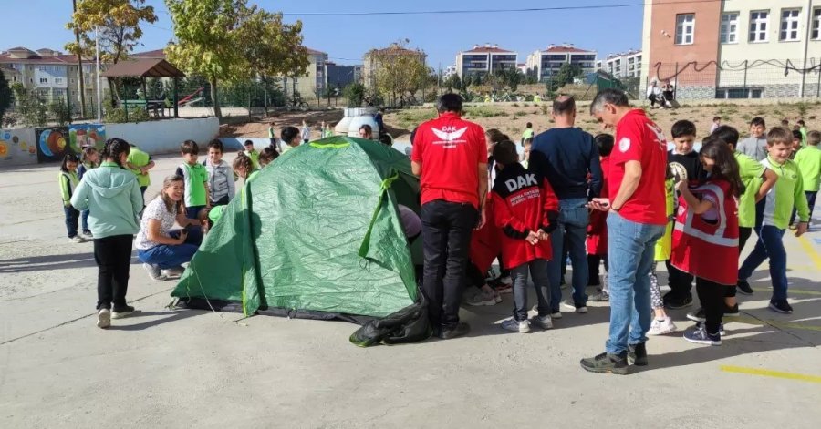 Dak İlkokul Öğrencilerine Afet Bilinci Eğitimi Verdi