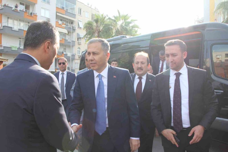 Bakan Yerlikaya: "zehir Tacirlerine Hayatı Zehretmeye Devam Ediyoruz"