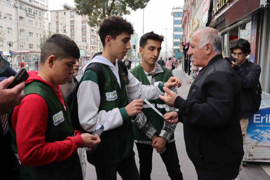 Bağımlılıkla Mücadele Meydana İndi