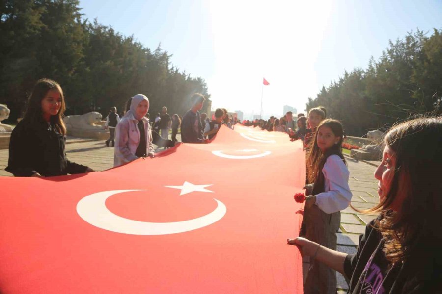 Mersin’den Bin Yörük Çocuğu Ata’nın Huzurunda