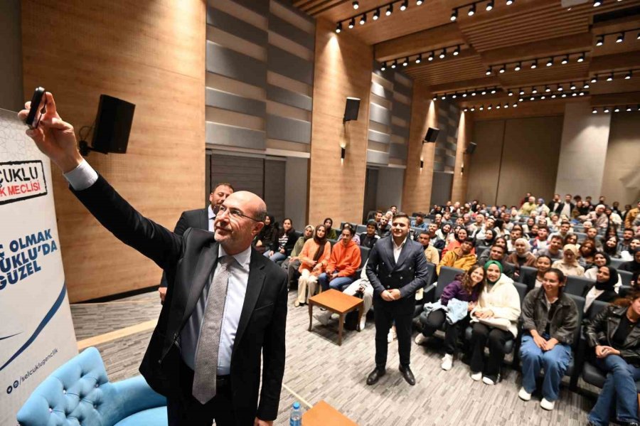 Başkan Pekyatırmacı: “her Zaman Gençlerimizin, Öğrencilerimizin Yanındayız"