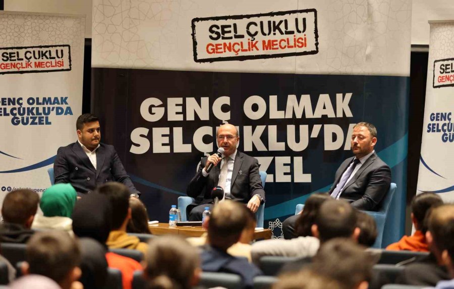 Başkan Pekyatırmacı: “her Zaman Gençlerimizin, Öğrencilerimizin Yanındayız"