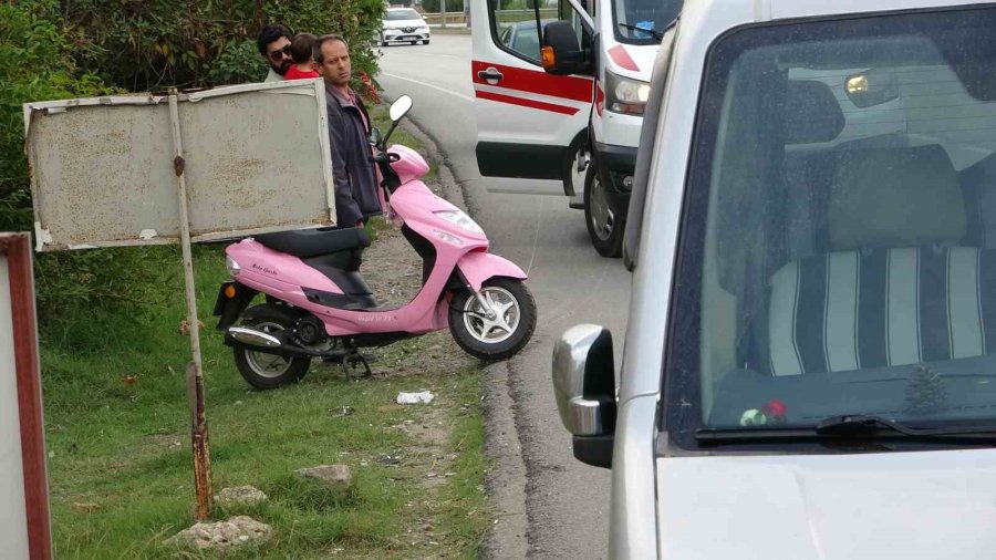 Aracın Aynasına Çarpan Motosiklet 20 Metre Sürüklendi: 1 Yaralı