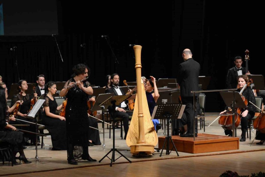 Aso Ve Gençlik Korosu, Ulu Önderi Konserle Andı