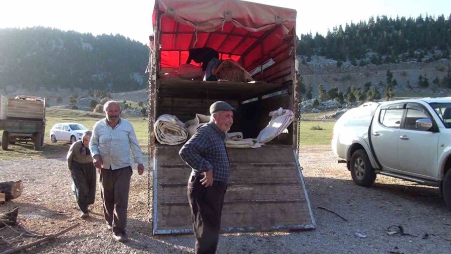 Antalya’da Yörüklerin Yayla Dönüşü Başladı