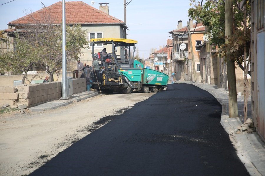 Gürpınar Mahallesi’nde Hummalı Çalışmalar Devam Ediyor