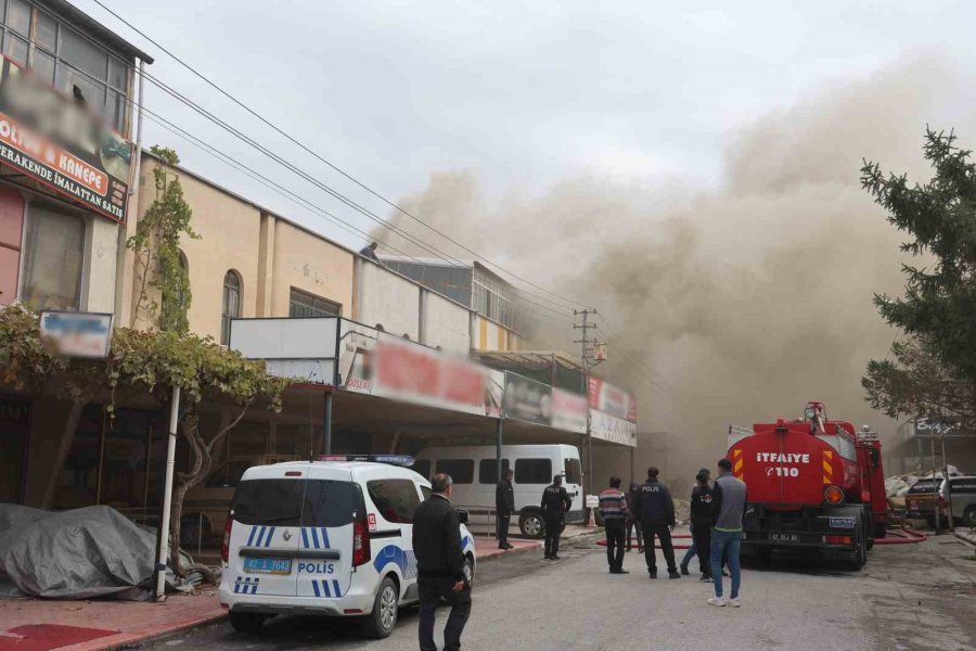 Konya’da Sünger Fabrikasında Korkutan Yangın