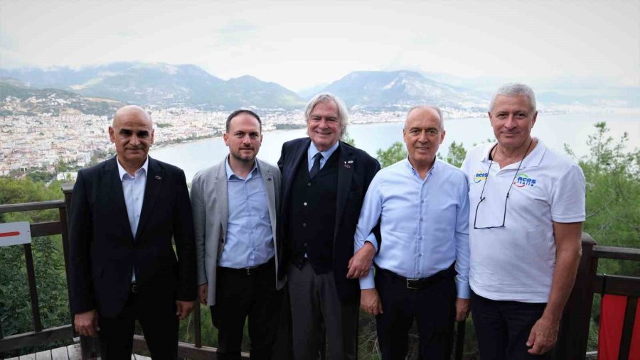 Alanya, Türkiye’de ’2024 Yılı Akdeniz Spor Başkenti’ Ödülüne Layık Görüldü