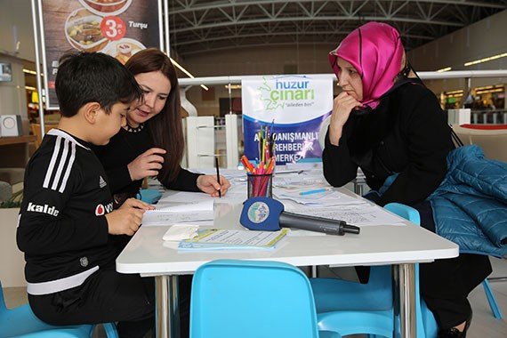 Büyükşehir’in Aile Yaşam Merkezi Yılda 20 Bin Kişiye Ulaşıyor