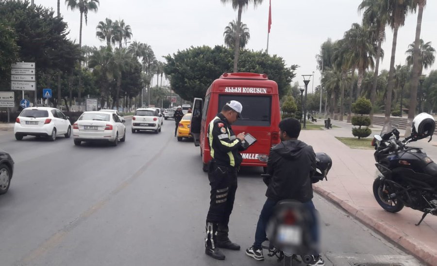 Mersin’de Kural İhlali Yapan Sürücülere Ceza Yağdı