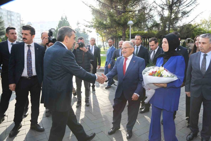 Milli Eğitim Bakanı Tekin’den Başkan Büyükkılıç’a Ziyaret