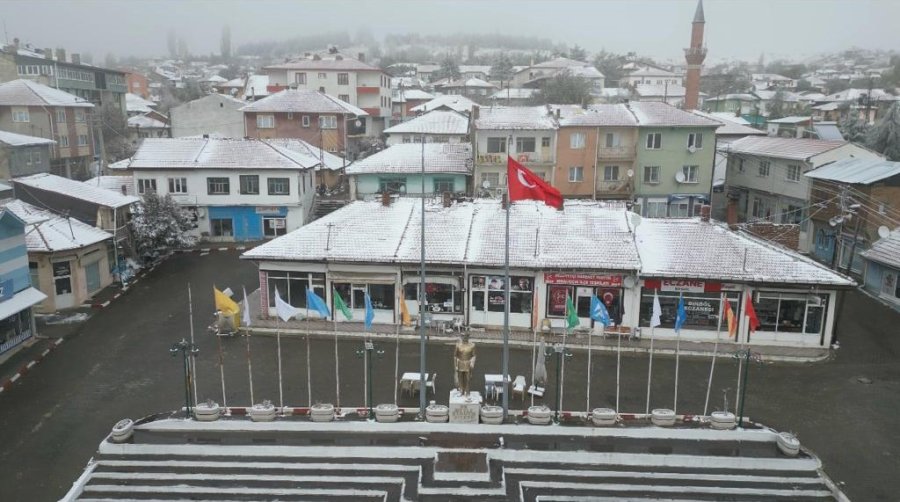 Mihalıççık’taki Kar Manzarası Havadan Görüntülendi