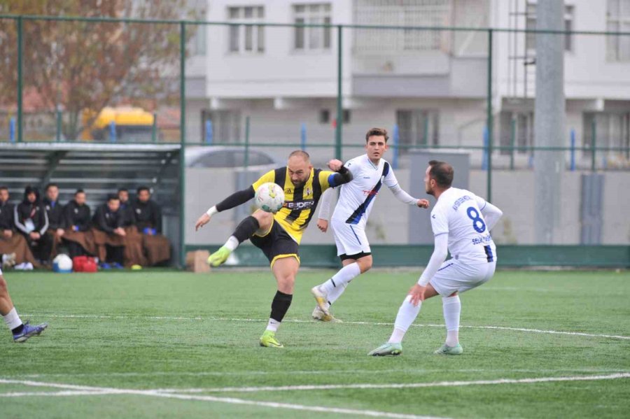 Kayseri Süper Amatör Küme: Kayseri Esen Metal Sk: 0- Kayserigücü Fk: 0