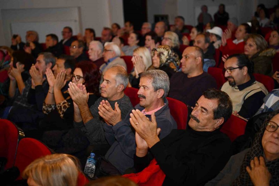 Türküler Öğretmenler İçin Söylendi