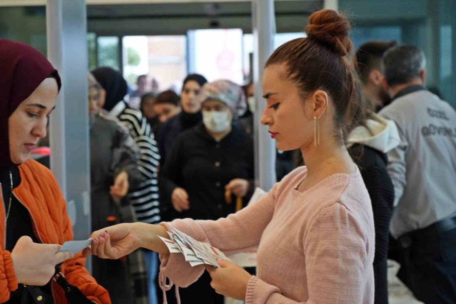 Antalya’da Alışveriş Çeki Ve Çeyrek Altın Kuyruğu