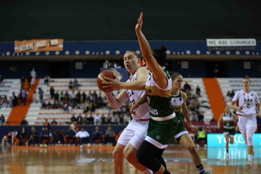 Çukurova Basketbol Avrupa’da Doludizgin