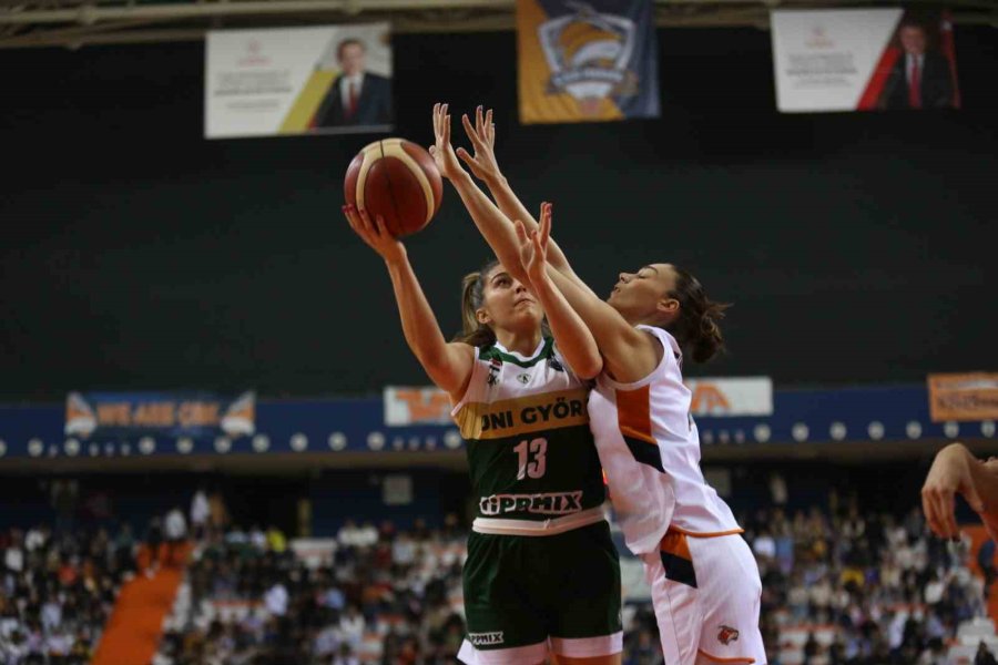 Çukurova Basketbol Avrupa’da Doludizgin