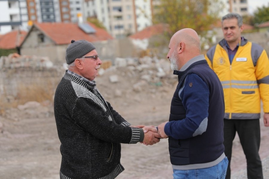 Başkan Çolakbayrakdar, “geceyi Gündüze Katıp, Asfalt Çalışmalarını Tamamladık”