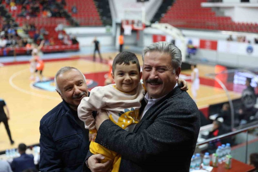 Melikgazi Kayseri Basketbol, Slovak Ekibini Eli Boş Gönderdi