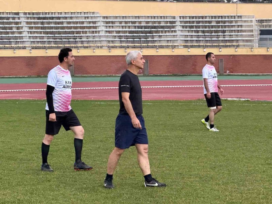 Tff Yöneticisinden Estü’ye Övgü Dolu Sözler