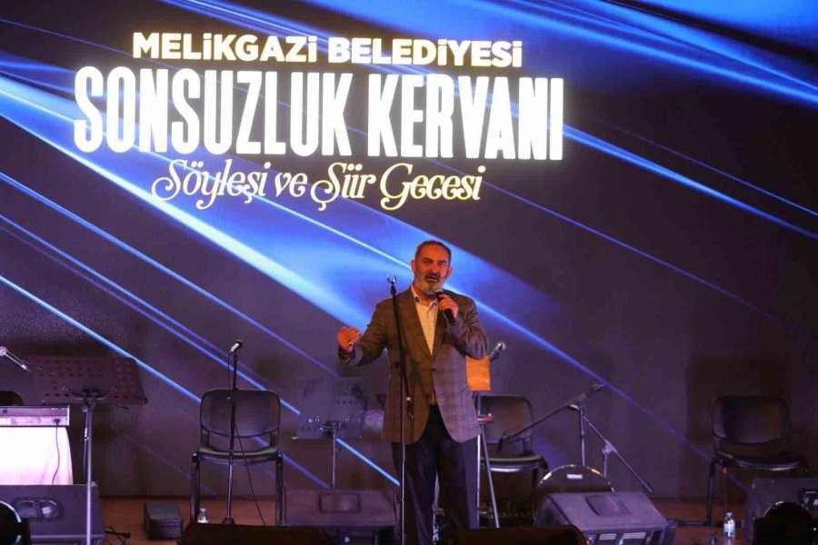 Melikgazi’de ‘sonsuzluk Kervanı’ İle Şiir Dolu Bir Gece Yaşandı