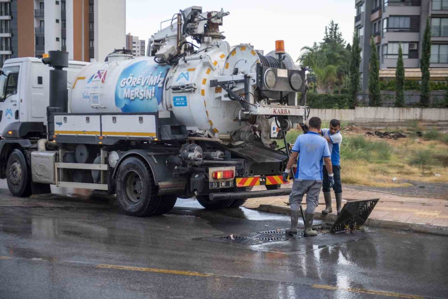 Mersin Büyükşehir Belediyesi Ve Meski Ekipleri, Yağış Ve Olumsuz Durumlara Yönelik Hazırlıklarını Tamamladı