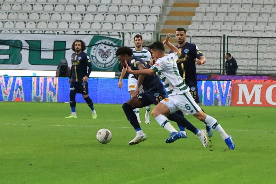 Trendyol Süper Lig Konyaspor: 0 Kasımpaşa: 0 (ilk Yarı)