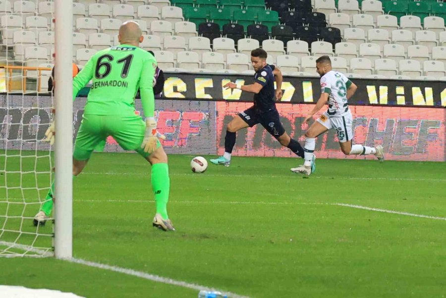 Trendyol Süper Lig Konyaspor: 0 Kasımpaşa: 0 (ilk Yarı)