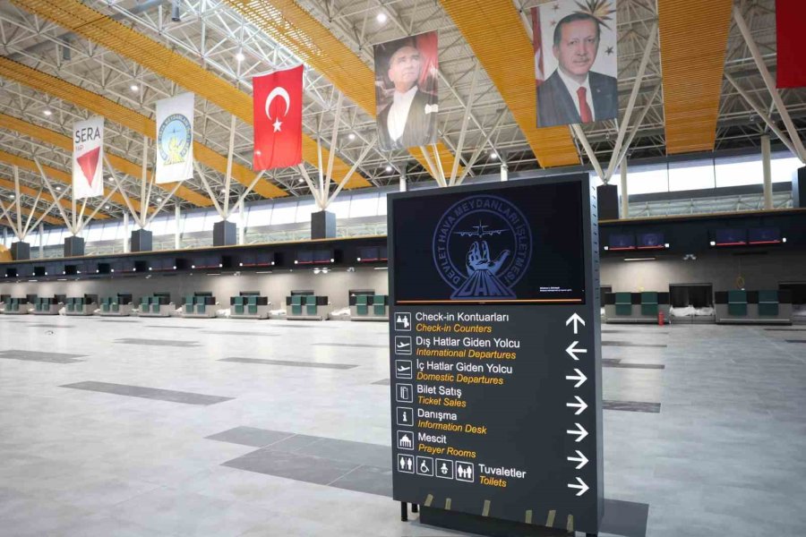 Havalimanı Yeni Terminal Binası Açılış İçin Gün Sayıyor