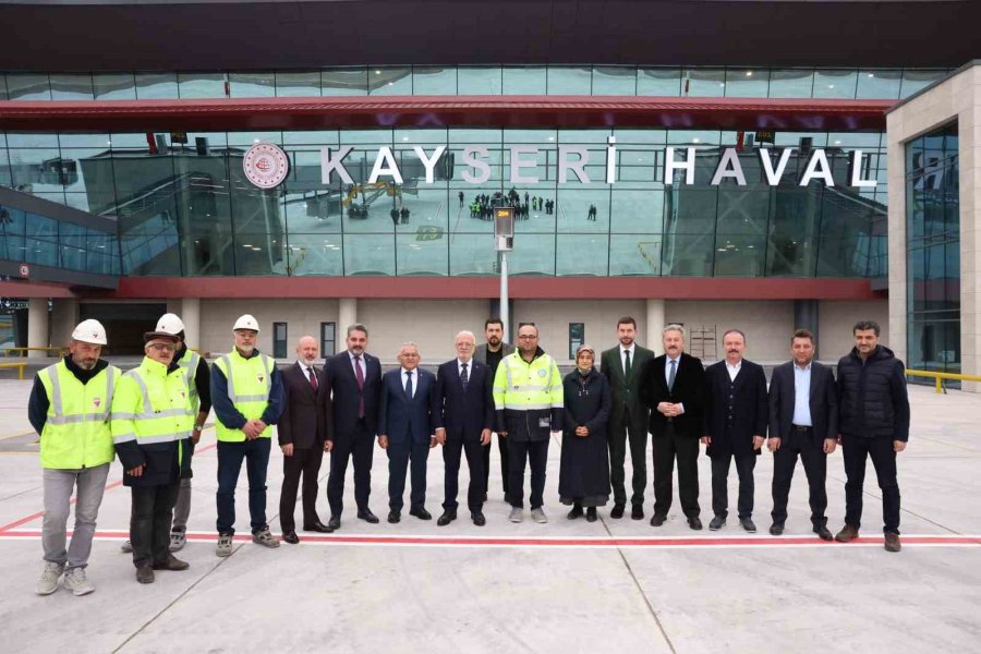 Havalimanı Yeni Terminal Binası Açılış İçin Gün Sayıyor