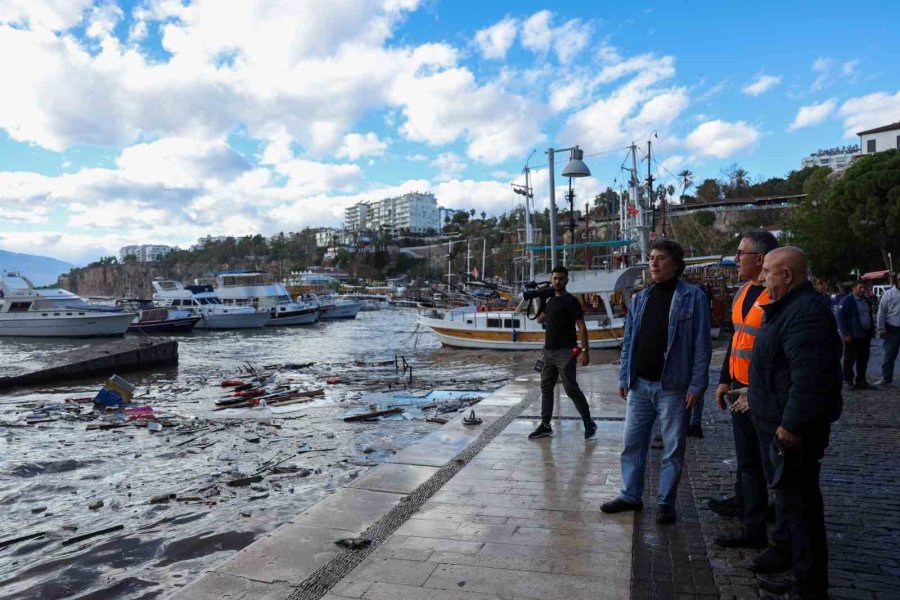 Turuncu Kod Uyarısının Sürdüğü Antalya’da Büyükşehir’den Vatandaşlara ‘dikkatli Olun’ Uyarısı